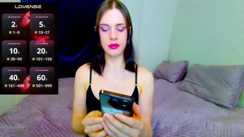 Snapshot of nicole_redfield chatting on April 14, 2026, 5:57 am Nicole online show from April 14, 2026, 5:57 am