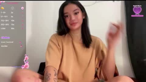 Snapshot of nicolecellini chatting on September 21, 2025, 8:43 pm NICOLE online show from September 21, 2025, 8:43 pm