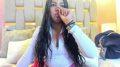 Snapshot of nicolee_fisherr chatting on April 10, 2026, 6:18 am nicolee_fisherr online show from April 10, 2026, 6:18 am