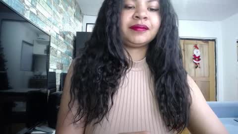 Nicole online show from November 28, 2025, 9:17 pm