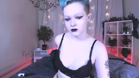 Nicole online show from January 3, 2025, 11:33 pm