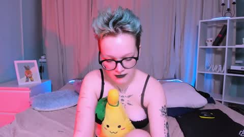 Nicole online show from January 18, 2025, 12:35 am