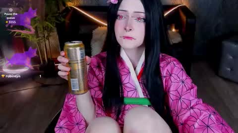 Nicole online show from October 11, 2025, 8:18 pm