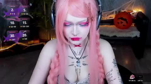 Nicole online show from October 26, 2025, 8:48 pm