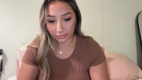 nicolelovesyou444 online show from September 10, 2025, 1:55 pm