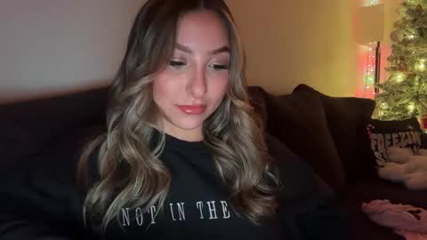 nicolelovesyou444 online show from January 6, 2026, 11:14 am