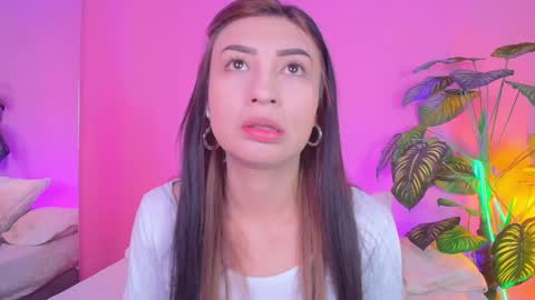 Nicol  online show from December 12, 2024, 1:28 pm