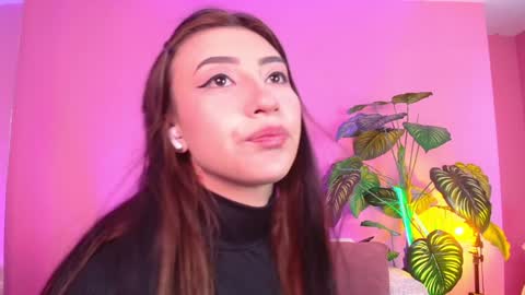 Nicol  online show from December 14, 2024, 1:49 pm