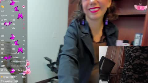 Nicolett Ryan  online show from January 14, 2025, 2:53 pm
