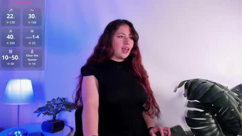 nicolle_evanss_ online show from March 31, 2026, 4:13 am