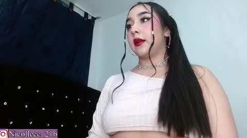 Snapshot of nicolle_sabinas chatting on March 1, 2025, 4:04 am Nicolle online show from March 1, 2025, 4:04 am