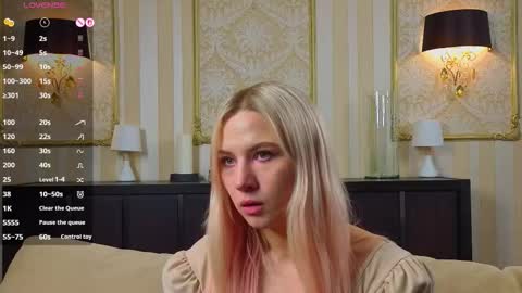 Snapshot of nicollefarrey chatting on March 2, 2026, 7:59 am Kim online show from March 2, 2026, 7:59 am