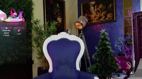 Nicolle online show from January 11, 2026, 8:30 am