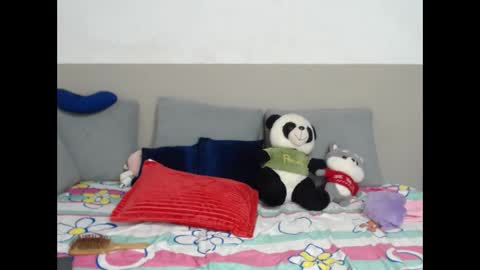 Snapshot of nicollgreen chatting on November 6, 2025, 7:04 pm NicollGreen online show from November 6, 2025, 7:04 pm