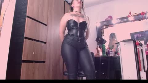 nicolmiss online show from May 13, 2026, 6:27 pm