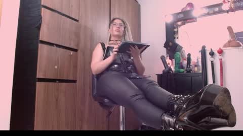 nicolmiss online show from May 15, 2026, 10:50 pm