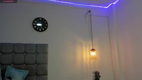 Snapshot of nighot00 chatting on September 17, 2025, 3:41 am hotfox00 online show from September 17, 2025, 3:41 am