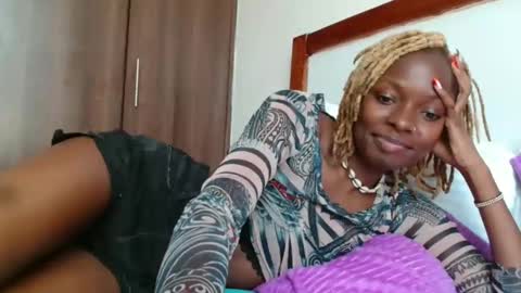 nightnurse2030 online show from October 9, 2025, 12:14 pm