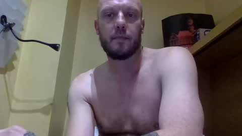 nighttime online show from October 14, 2025, 7:03 pm