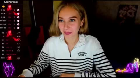 nigo_nika online show from December 8, 2024, 2:09 pm