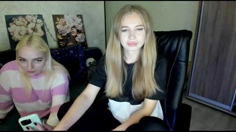 nigo_nika online show from October 26, 2025, 10:25 pm