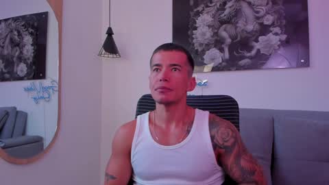 Niick online show from December 8, 2024, 10:47 pm