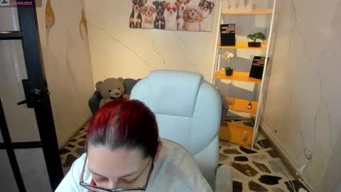 Anni online show from October 20, 2025, 7:14 pm