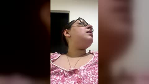 Anni online show from April 8, 2026, 3:06 am