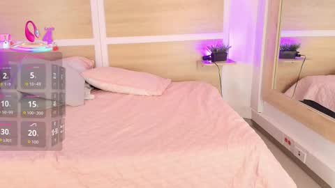 Snapshot of niickypurple chatting on October 19, 2025, 3:23 pm Call me Nicky online show from October 19, 2025, 3:23 pm