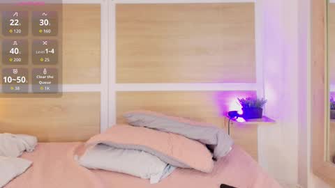 Snapshot of niickypurple chatting on October 23, 2025, 11:14 pm Call me Nicky online show from October 23, 2025, 11:14 pm