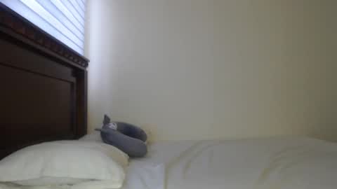 Niina Jones online show from January 31, 2025, 9:05 pm