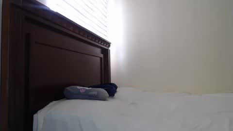 Niina Jones online show from February 20, 2025, 3:30 pm