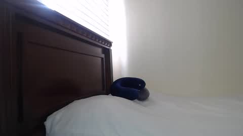 Niina Jones online show from February 23, 2025, 2:46 pm