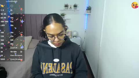          online show from January 8, 2025, 1:52 pm