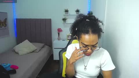          online show from March 7, 2025, 1:51 pm