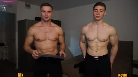 Nik online show from October 24, 2025, 3:30 pm