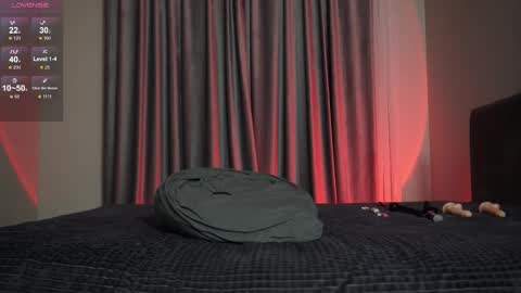 Nik online show from February 1, 2026, 5:00 pm