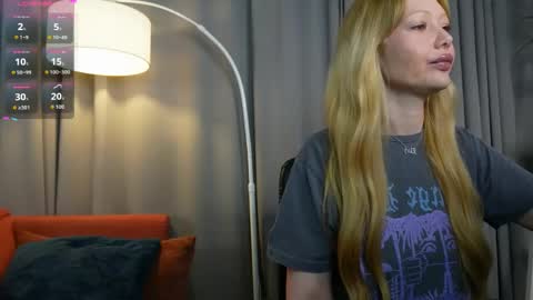 Snapshot of nika_dream_ chatting on May 30, 2026, 9:01 pm LIana online show from May 30, 2026, 9:01 pm