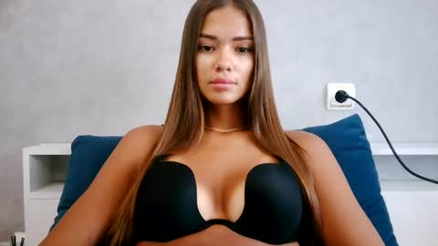 Snapshot of nika_verona1 chatting on July 22, 2026, 7:00 am Nika online show from July 22, 2026, 7:00 am