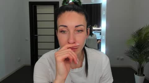 Nika online show from December 7, 2024, 3:52 pm