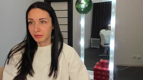 Nika online show from December 9, 2024, 6:03 pm