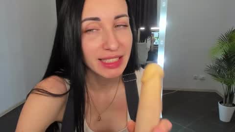 Nika online show from December 23, 2024, 8:03 pm