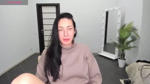 Nika online show from February 16, 2025, 4:42 pm