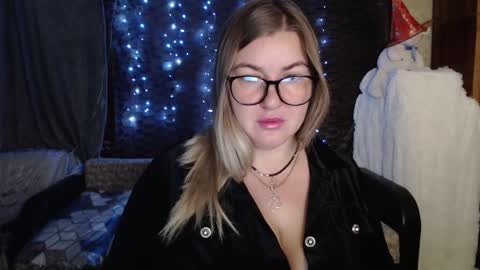 Nika online show from November 12, 2025, 12:22 am