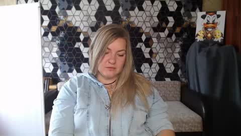 Nika online show from May 13, 2026, 5:16 am