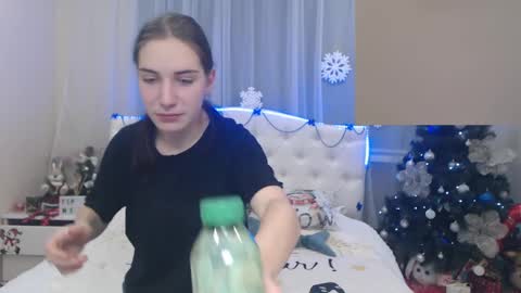 nikastarkk online show from December 7, 2024, 7:21 pm