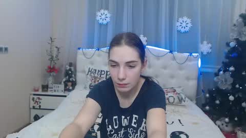 nikastarkk online show from December 19, 2024, 7:29 pm