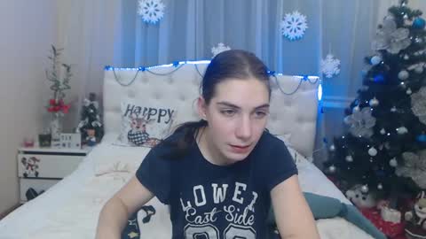 nikastarkk online show from December 19, 2024, 11:25 pm