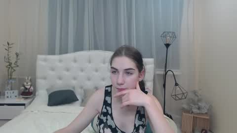 nikastarkk online show from January 26, 2025, 10:24 pm