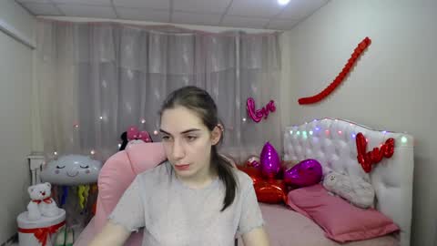 nikastarkk online show from February 3, 2025, 10:21 pm